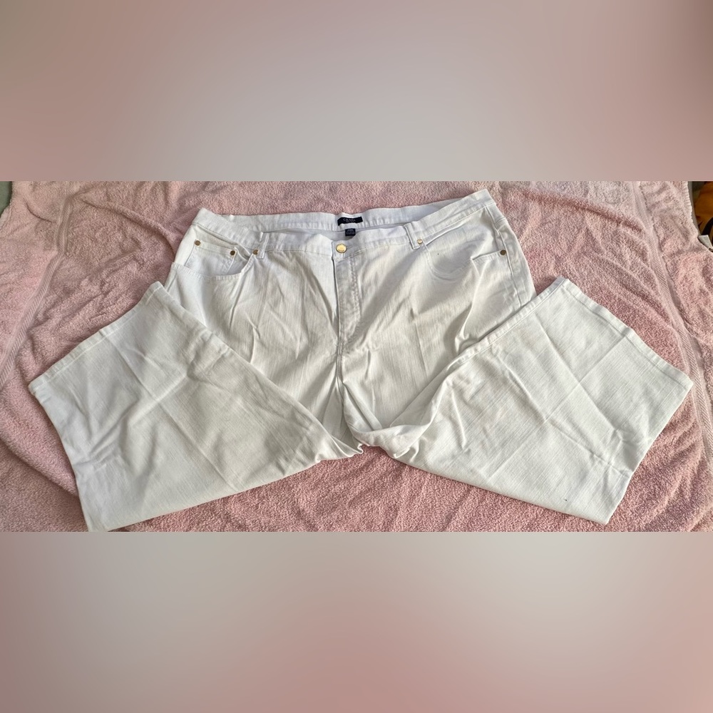 White denim capris by Chaps
